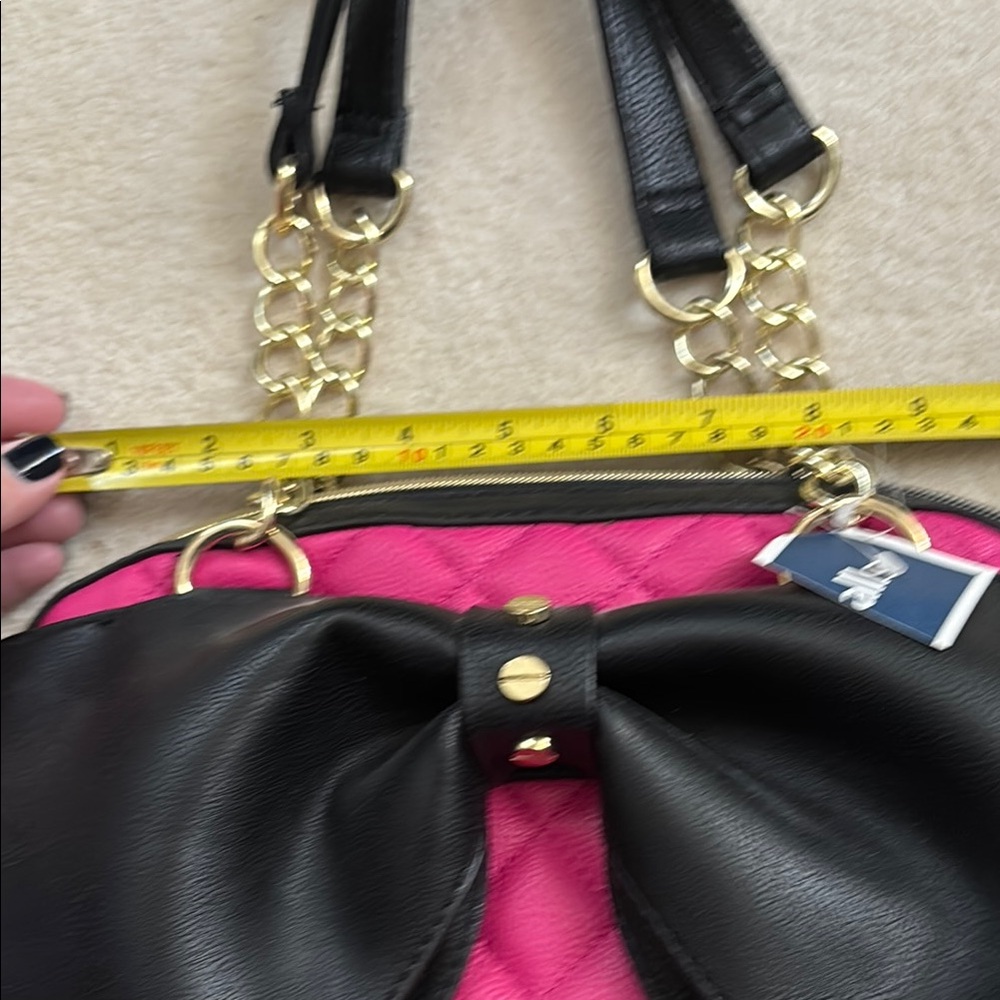 Stylish NWT Betsey Johnson Pink and Black Bow Handbag - Picture 8 of 9